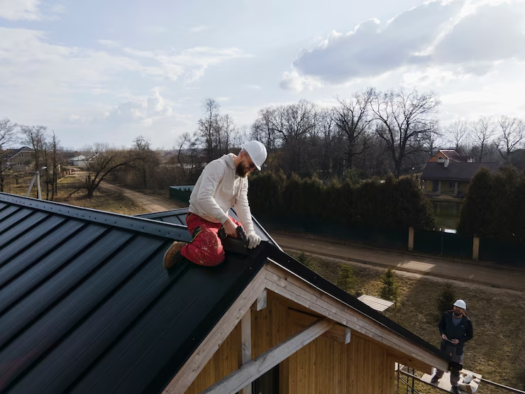 Reliable Roofing Company Near Me in Elwood, NY